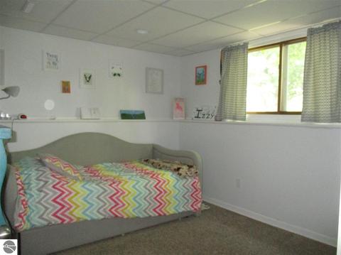 320 Norton Gibbs Dr, Ithaca, MI 48847 photo 8