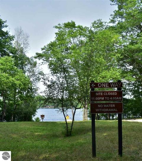 11575 Fredmar Dr, Interlochen, MI 49643 photo 49