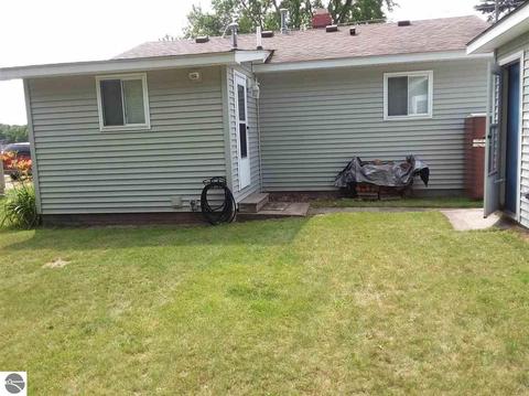 948 Richland Ave, Lupton, MI 48635 photo 4