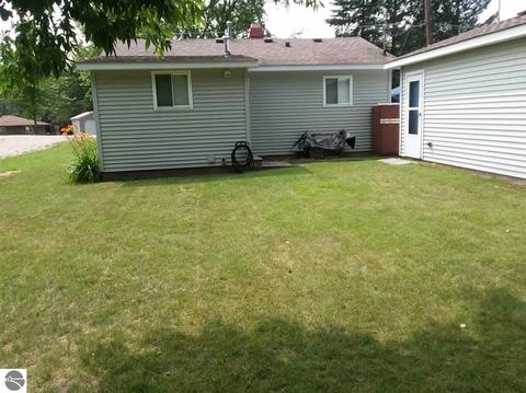 948 Richland Ave, Lupton, MI 48635 photo 5