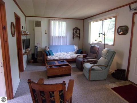 445 Everett Trl, Hale, MI 48739 photo 8