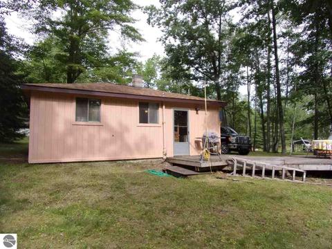 445 Everett Trl, Hale, MI 48739 photo 2