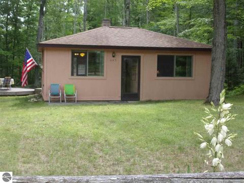 445 Everett Trl, Hale, MI 48739 photo 1