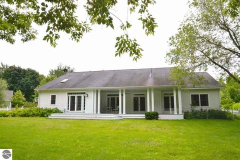 150 Mitchell Ct, Elk Rapids, MI 49629 photo 34