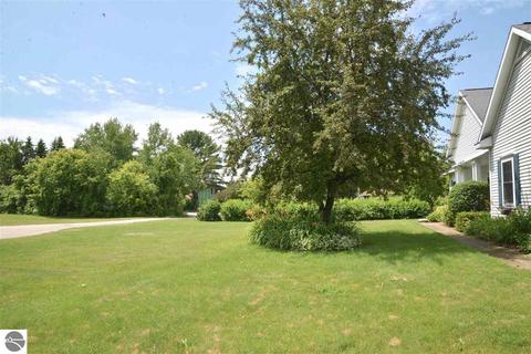 150 Mitchell Ct, Elk Rapids, MI 49629 photo 33