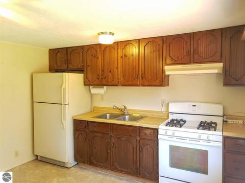 822 E Arcada St, Ithaca, MI 48847 photo 6