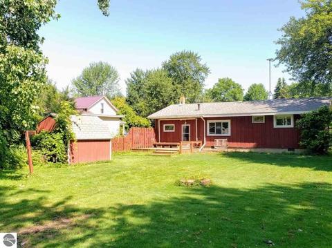 822 E Arcada St, Ithaca, MI 48847 photo 2