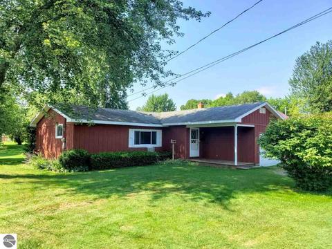 822 E Arcada St, Ithaca, MI 48847 photo 1