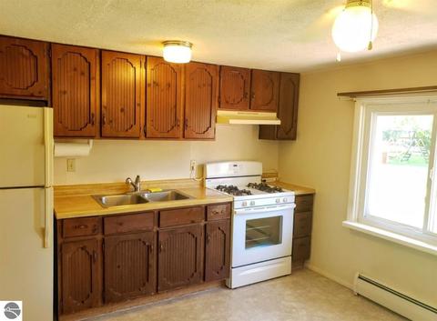 822 E Arcada St, Ithaca, MI 48847 photo 5
