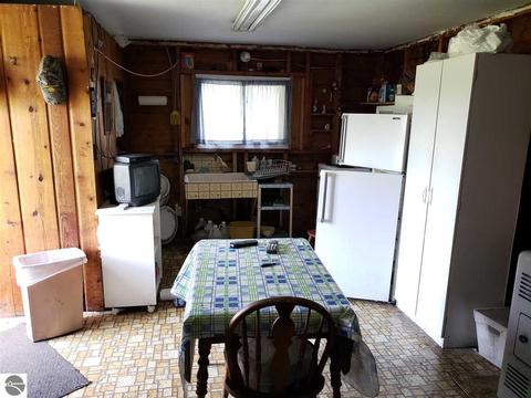 115 2nd St, Mesick, MI 49668 photo 7