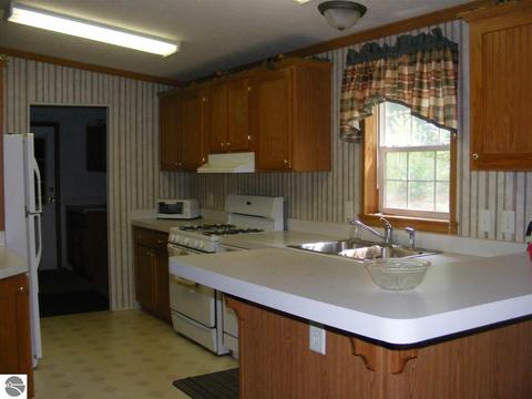 8151 Rolling Rd, Lake, MI 48632 photo 10