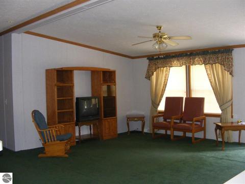 8151 Rolling Rd, Lake, MI 48632 photo 4