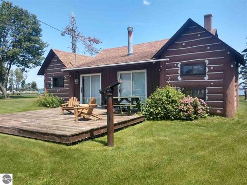 2389 Green Dr, Au Gres, MI 48703 photo 2