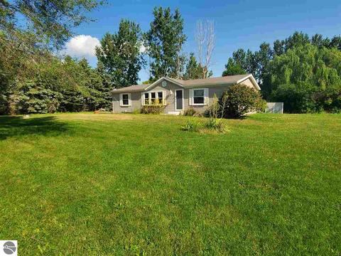 6021 E Millbrook, Shepherd, MI 48883 photo 2