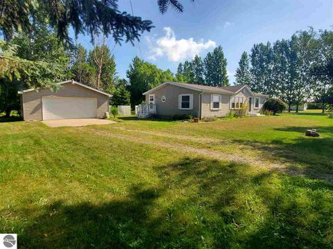 6021 E Millbrook, Shepherd, MI 48883 photo 1