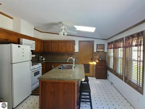 6021 E Millbrook, Shepherd, MI 48883 photo 6