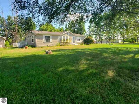6021 E Millbrook, Shepherd, MI 48883 photo 3
