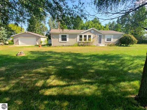 6021 E Millbrook, Shepherd, MI 48883 photo 4
