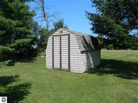 321 E Main St, Turner, MI 48765 photo 22