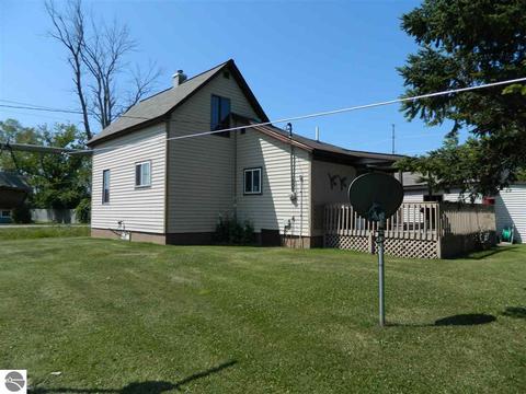 321 E Main St, Turner, MI 48765 photo 18