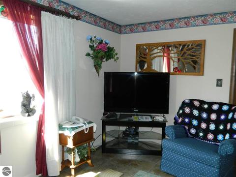 321 E Main St, Turner, MI 48765 photo 3