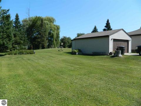321 E Main St, Turner, MI 48765 photo 23