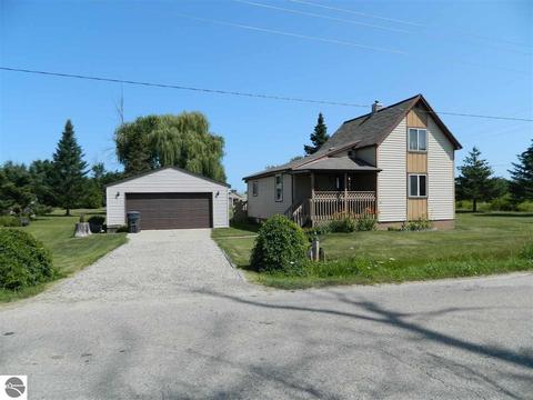 321 E Main St, Turner, MI 48765 photo 1