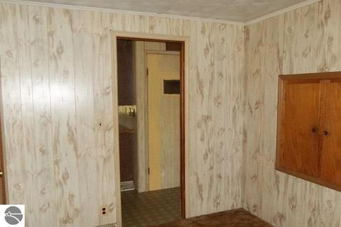 200 Mccormick St, Mio, MI 48647 photo 4