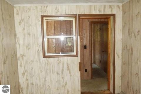 200 Mccormick St, Mio, MI 48647 photo 3