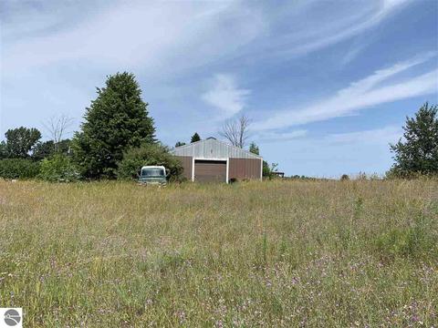 8510 E Lincoln Rd, Cedar, MI 49621 photo 4