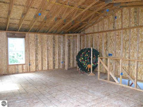 202 S Hockaday Rd, Gladwin, MI 48624 photo 13