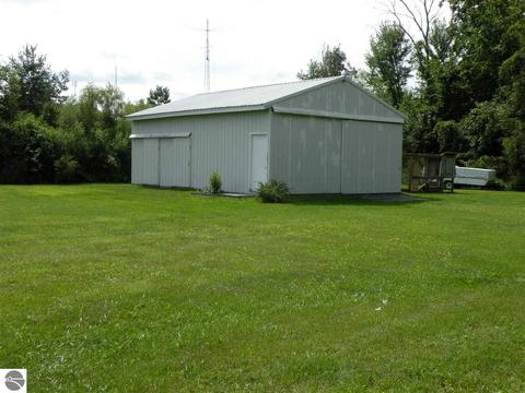 202 S Hockaday Rd, Gladwin, MI 48624 photo 18