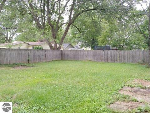 417 Emerson St, Ithaca, MI 48847 photo 7