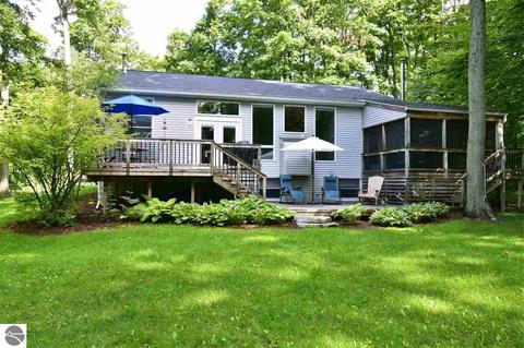4445 S Hemlock Rd, Cedar, MI 49621 photo 17