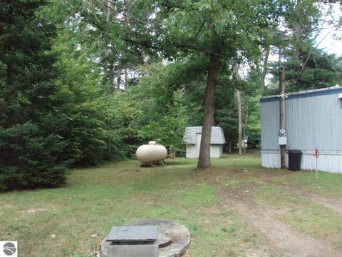 1933 Edwin Rd, Harrison, MI 48625 photo 5