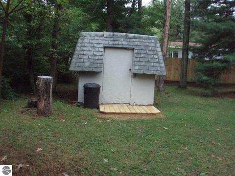 1933 Edwin Rd, Harrison, MI 48625 photo 23