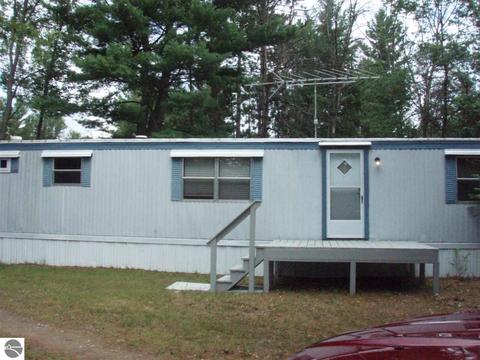 1933 Edwin Rd, Harrison, MI 48625 photo 1