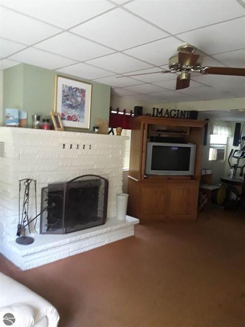 1018 S Fifth St, Au Gres, MI 48703 photo 5