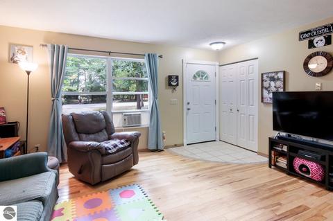 10708 White Pine Rd, Interlochen, MI 49643 photo 5