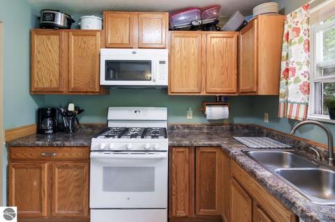 10708 White Pine Rd, Interlochen, MI 49643 photo 10