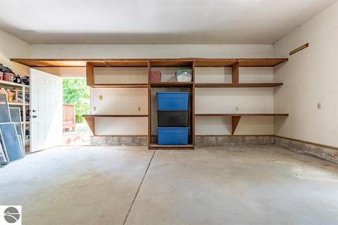 8896 E River Rd, Mount Pleasant, MI 48858 photo 8