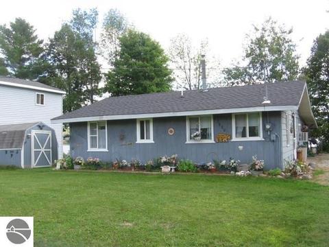 2880 E Lake Dr, Lupton, MI 48635 photo 1