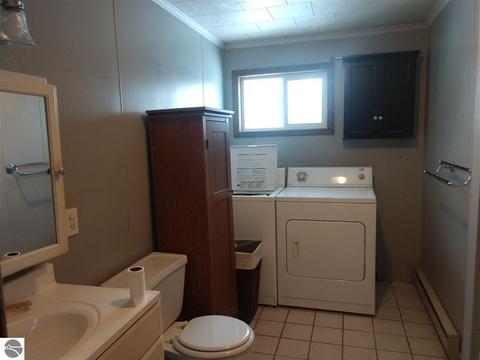 635 E Michigan Ave, Au Gres, MI 48703 photo 16