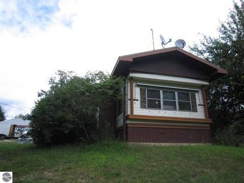 4142 Deckerville Rd, Lupton, MI 48635 photo 9