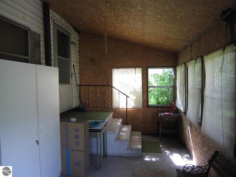 4142 Deckerville Rd, Lupton, MI 48635 photo 11