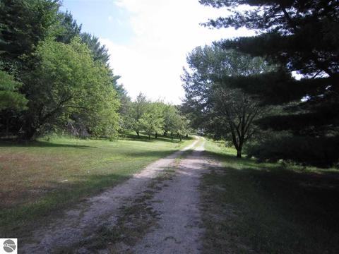 4142 Deckerville Rd, Lupton, MI 48635 photo 6
