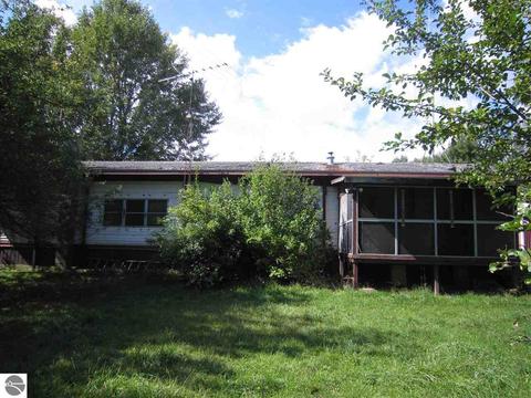 4142 Deckerville Rd, Lupton, MI 48635 photo 3