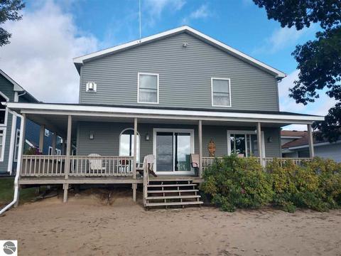 328 N Huron, Au Gres, MI 48703 photo 4