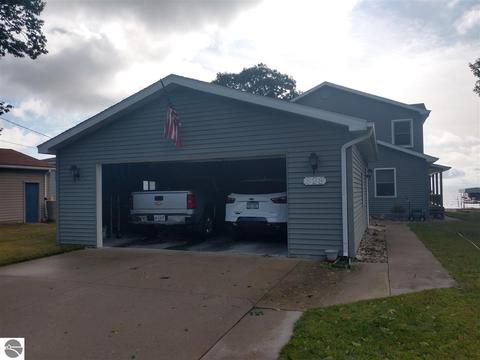 328 N Huron, Au Gres, MI 48703 photo 3