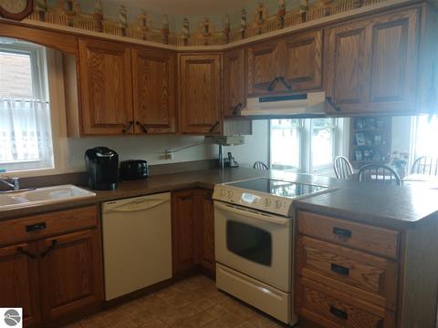 328 N Huron, Au Gres, MI 48703 photo 13